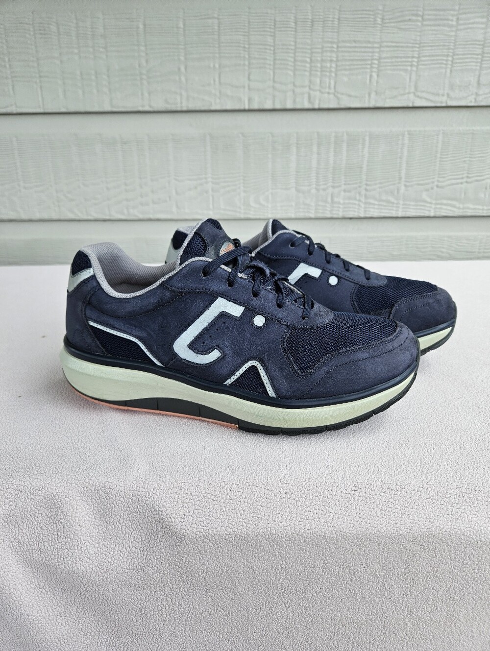Joya Waikiki Trainer Sneaker Women SZ 9 Dark Blue Deep Sea Low Top Athletic